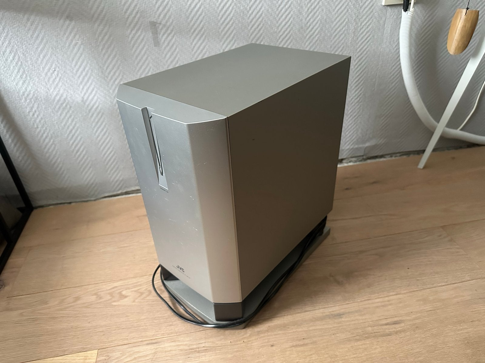 JVC actieve subwoofer (SP-DW103) - Goed werkend