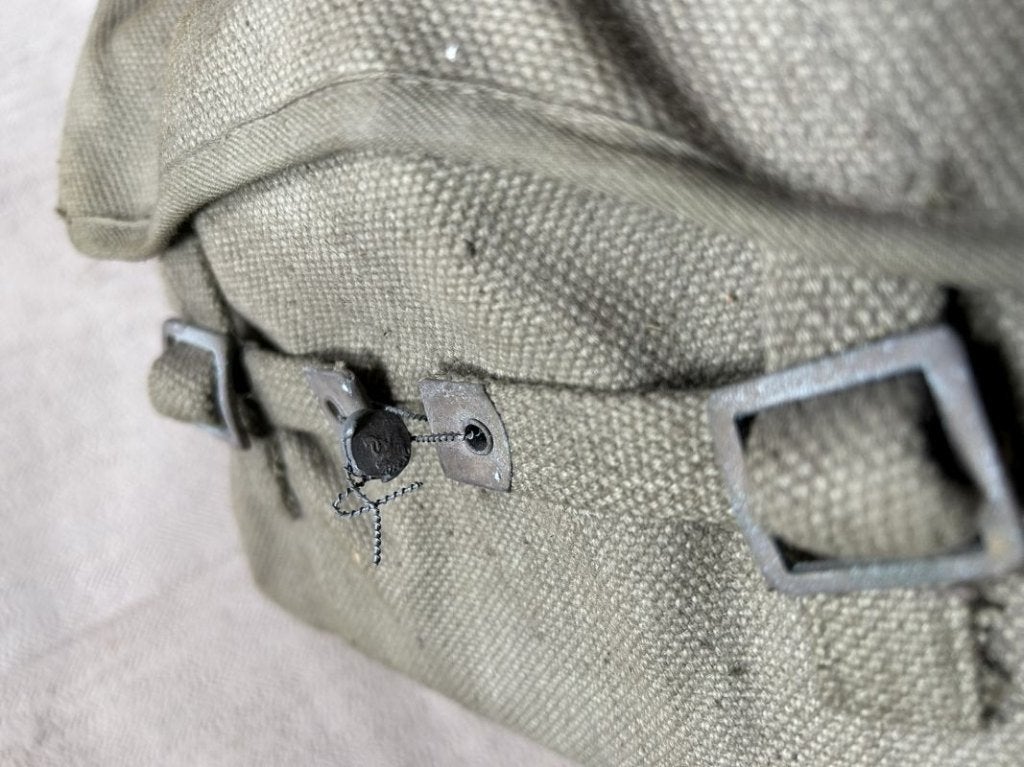 Belgische webbing draagtas, muset - vol - medisch materiaal, Ophalen of Verzenden, Landmacht, Overige gebieden, Kist of Geocache