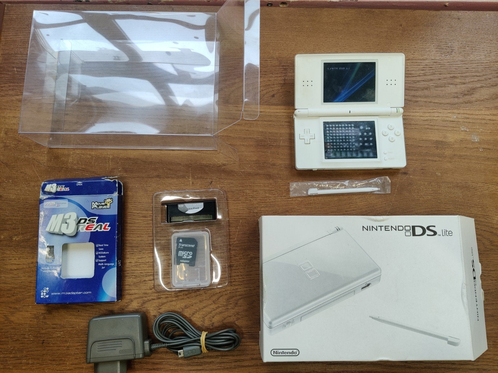 Nintendo DS Lite Wit met M3 DS Real en doos, Ophalen of Verzenden, Wit, DS Lite