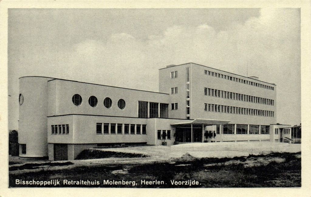 Bisschoppelijk Retraitehuis Molenberg, Heerlen. Voorzijde -, Verzenden, 1940 tot 1960, Ongelopen, Limburg