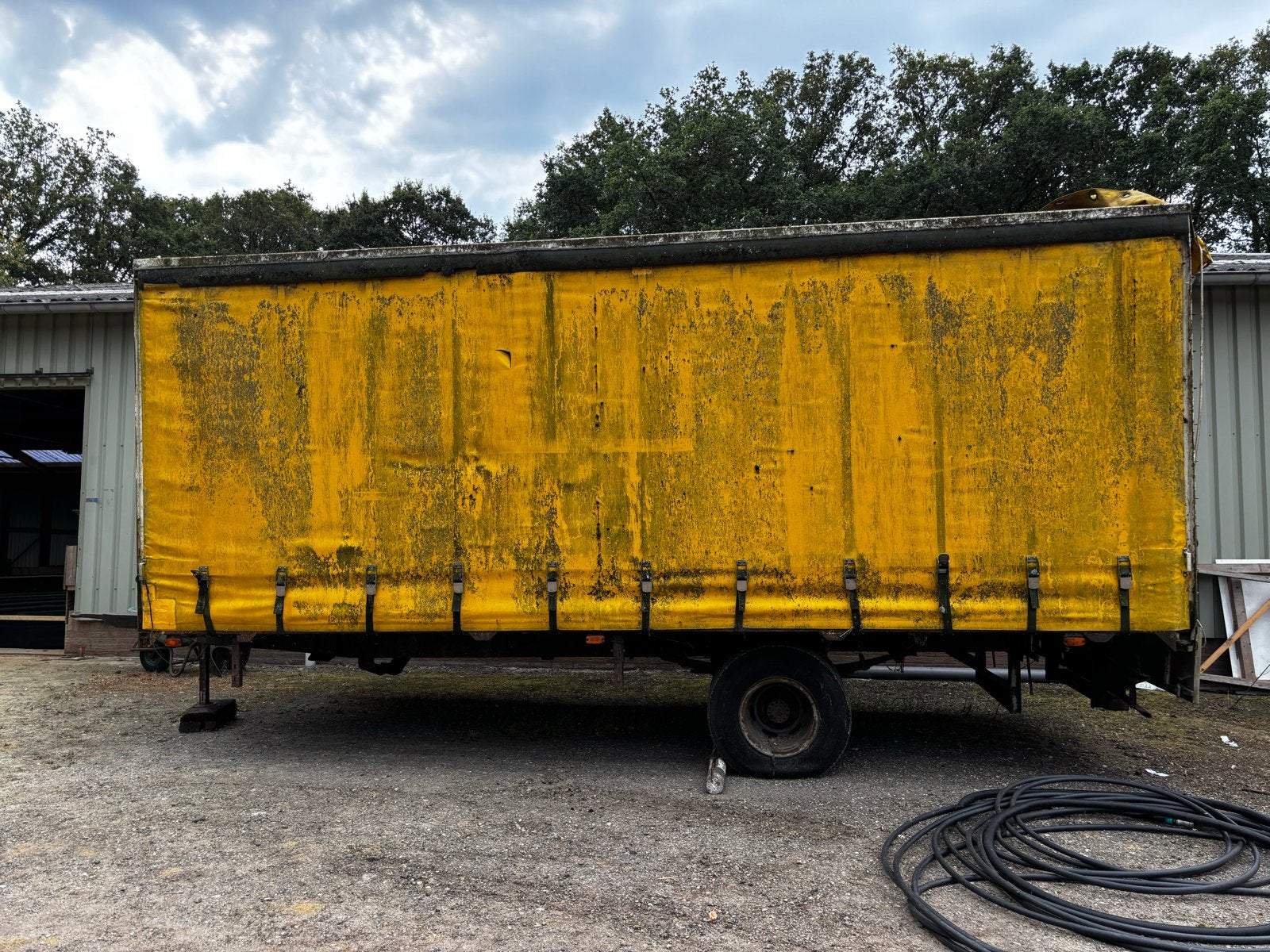 Huifaanhanger, huifwagen, Ophalen, Gebruikt