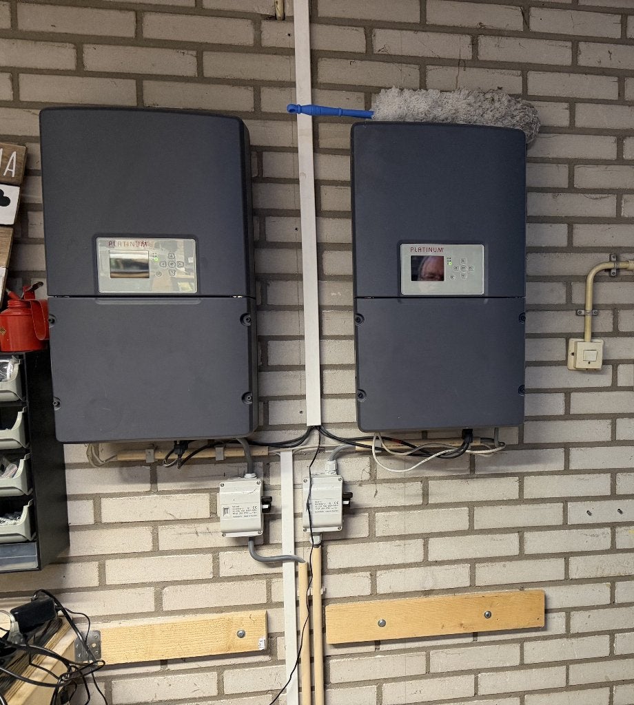 Omvormers, twee stuks, één koop, Ophalen, Gebruikt, Overige typen, 200 wattpiek of meer