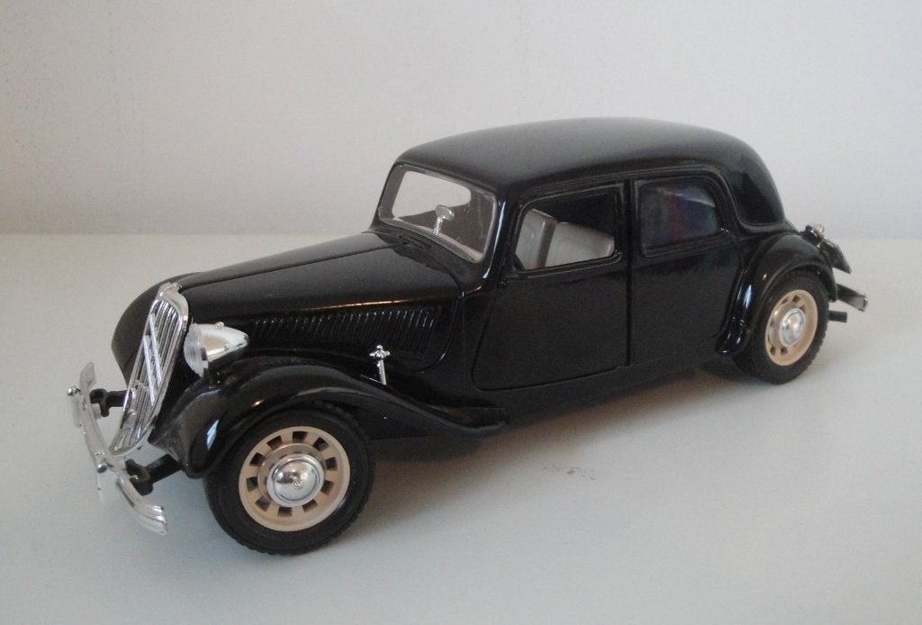 SCHAALMODEL - CITROËN T.A. 15CV, Ophalen of Verzenden, Gebruikt, Auto, Bburago