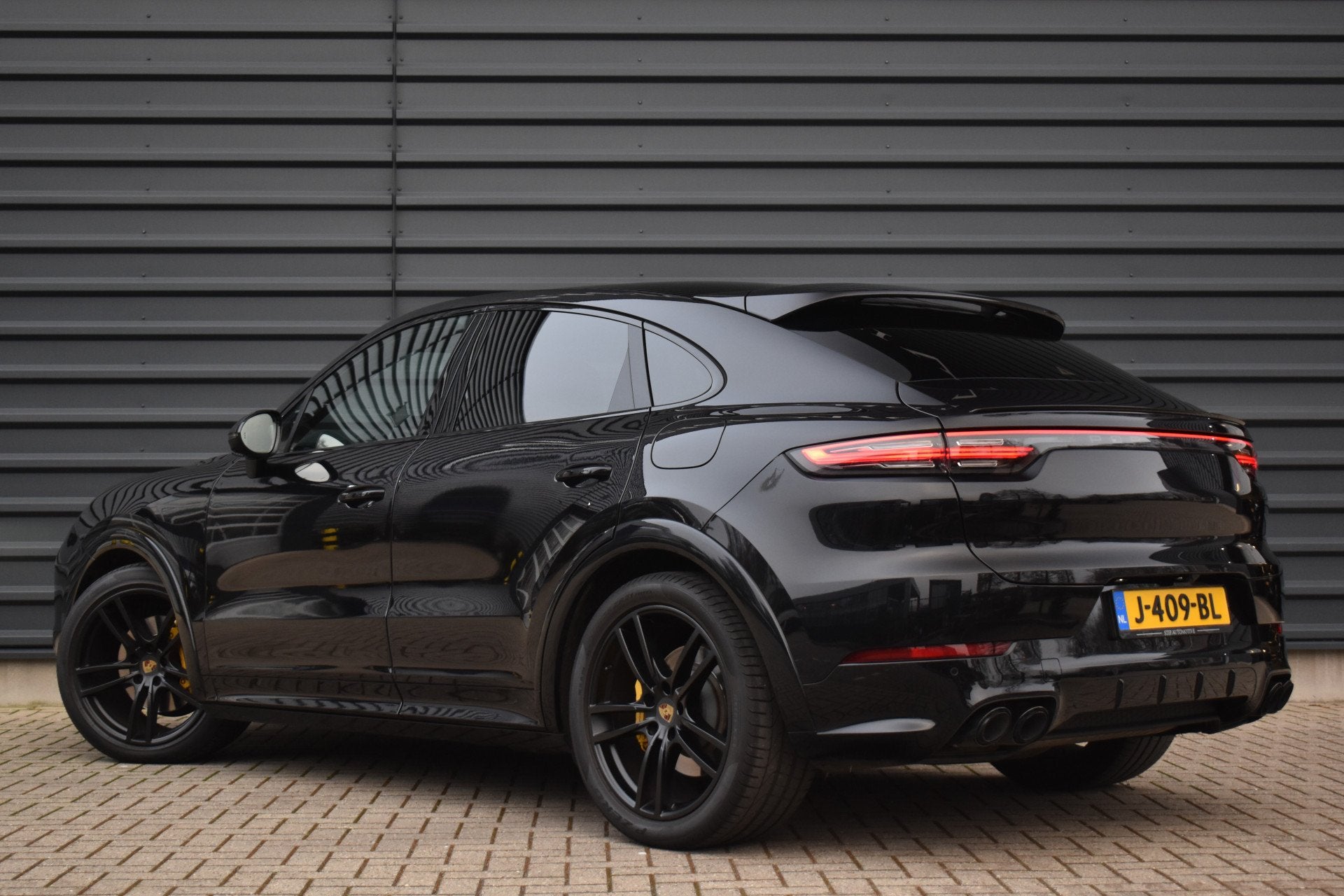Porsche Cayenne Coupé 3.0 E-Hybrid 462pk SportDesign | Pano, Automaat, Cayenne, 14 kWh, Gebruikt