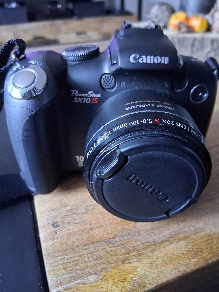 Canon power shot sx10is