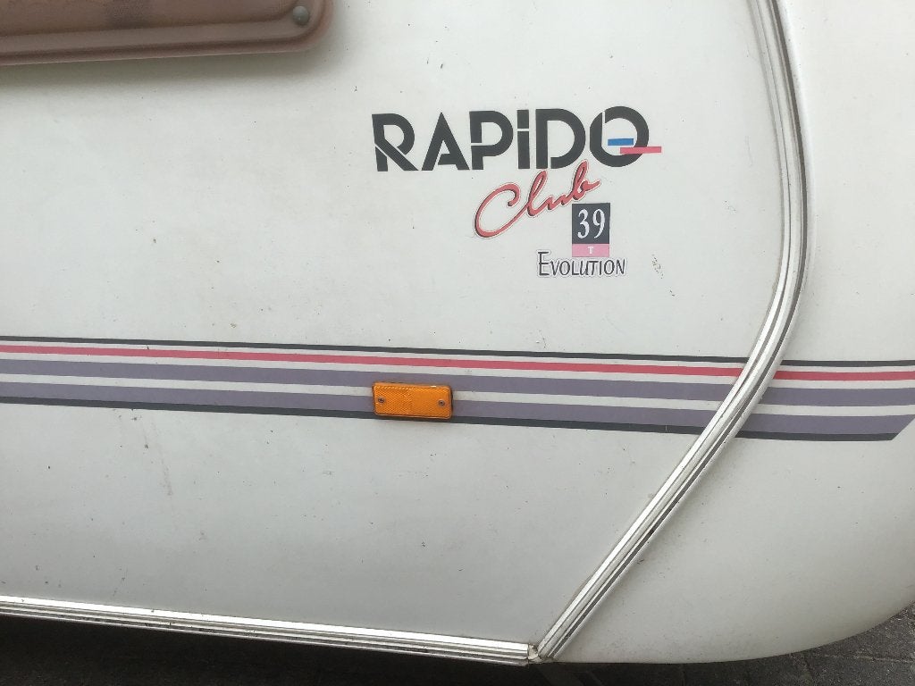 Prachtige Rapido caravan, zelfvoorzienend, Ophalen, Gebruikt