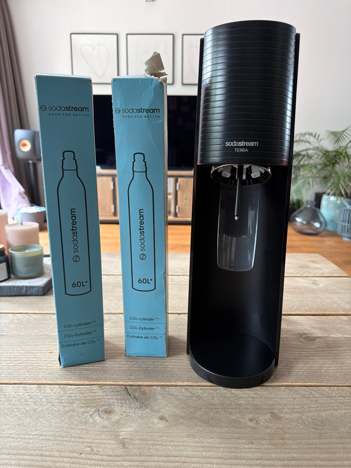 Sodastream Terra met volle en lege cilinder (borg), Ophalen, Zo goed als nieuw