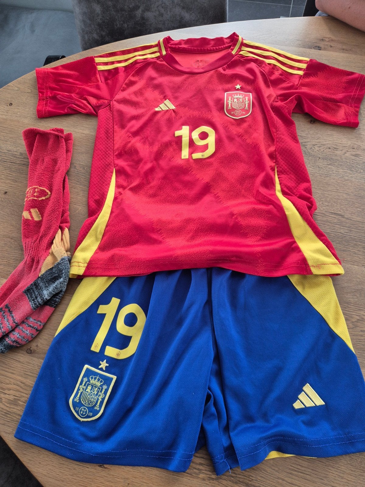 Spanje voetbalpak maat 140, Maat XS of kleiner, Ophalen of Verzenden, Gebruikt, Set