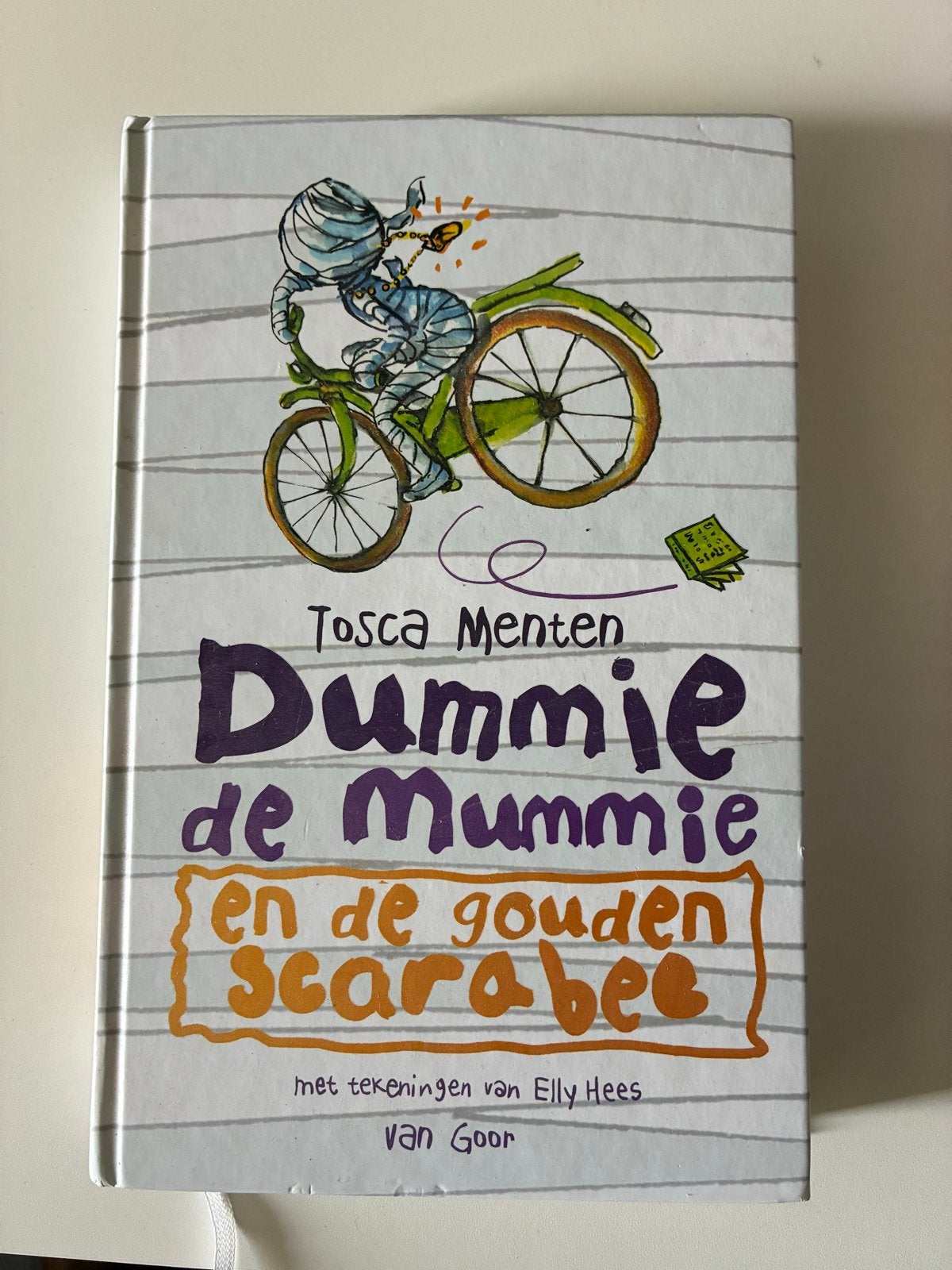 Dummie de Mummie en de gouden scarabee - Tosca Menten, Ophalen of Verzenden, Zo goed als nieuw, Fictie algemeen