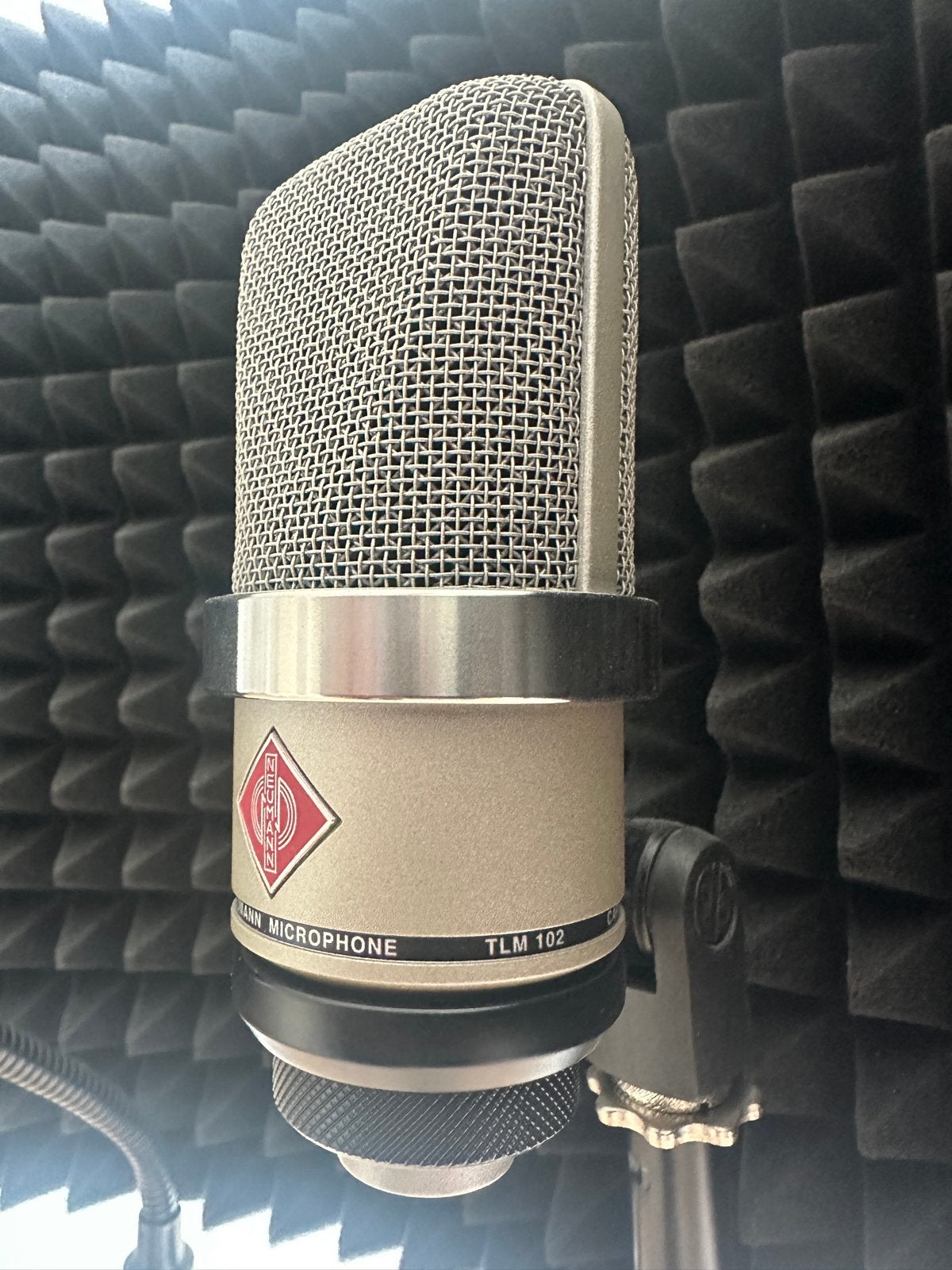 Neumann TLM 102 Condensatormicrofoon - Zo goed als nieuw, Ophalen, Zo goed als nieuw, Studiomicrofoon