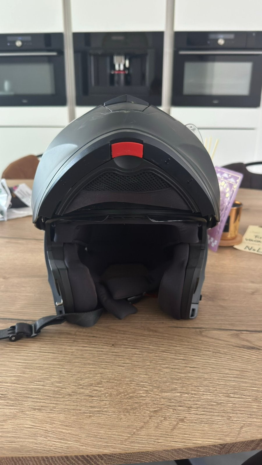 Helm te koop!, Ophalen, Zo goed als nieuw