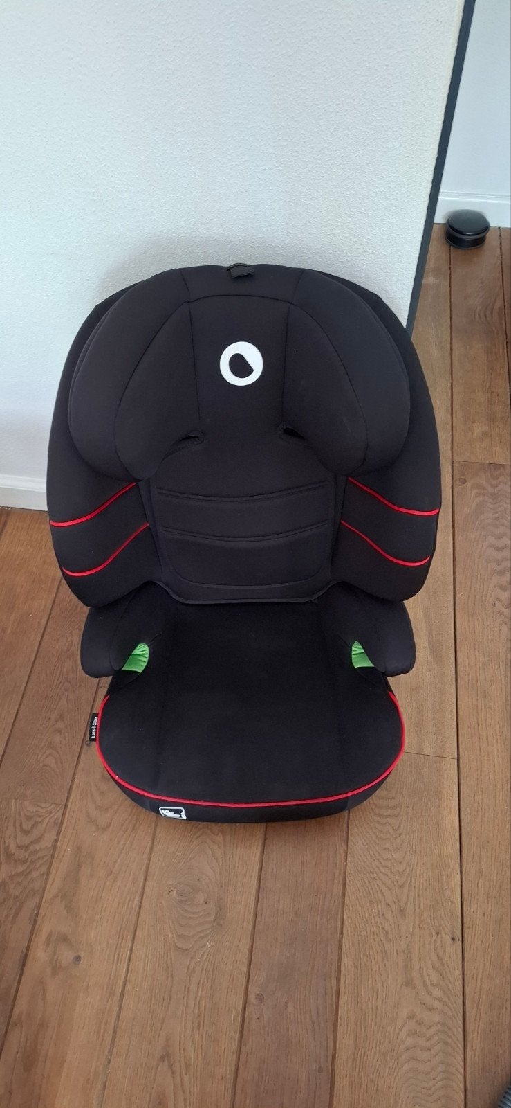 Te koop lioneli i-size auto stoel. 100-150cm bevestiging aut, Autogordel, 15 t/m 36 kg, Zo goed als nieuw, Ophalen