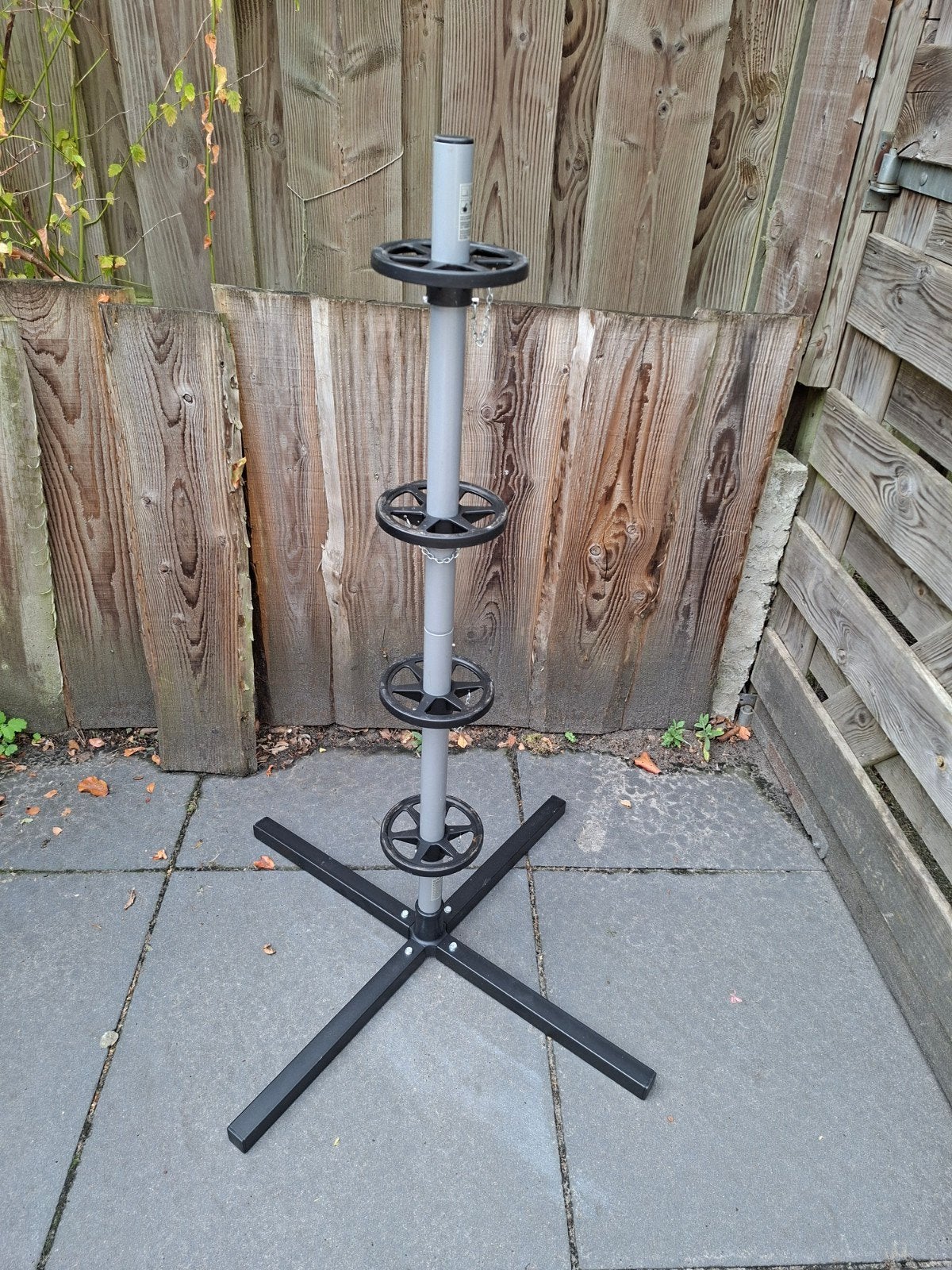 Velgenboom / Bandenrek, Auto diversen, Ophalen, Zo goed als nieuw