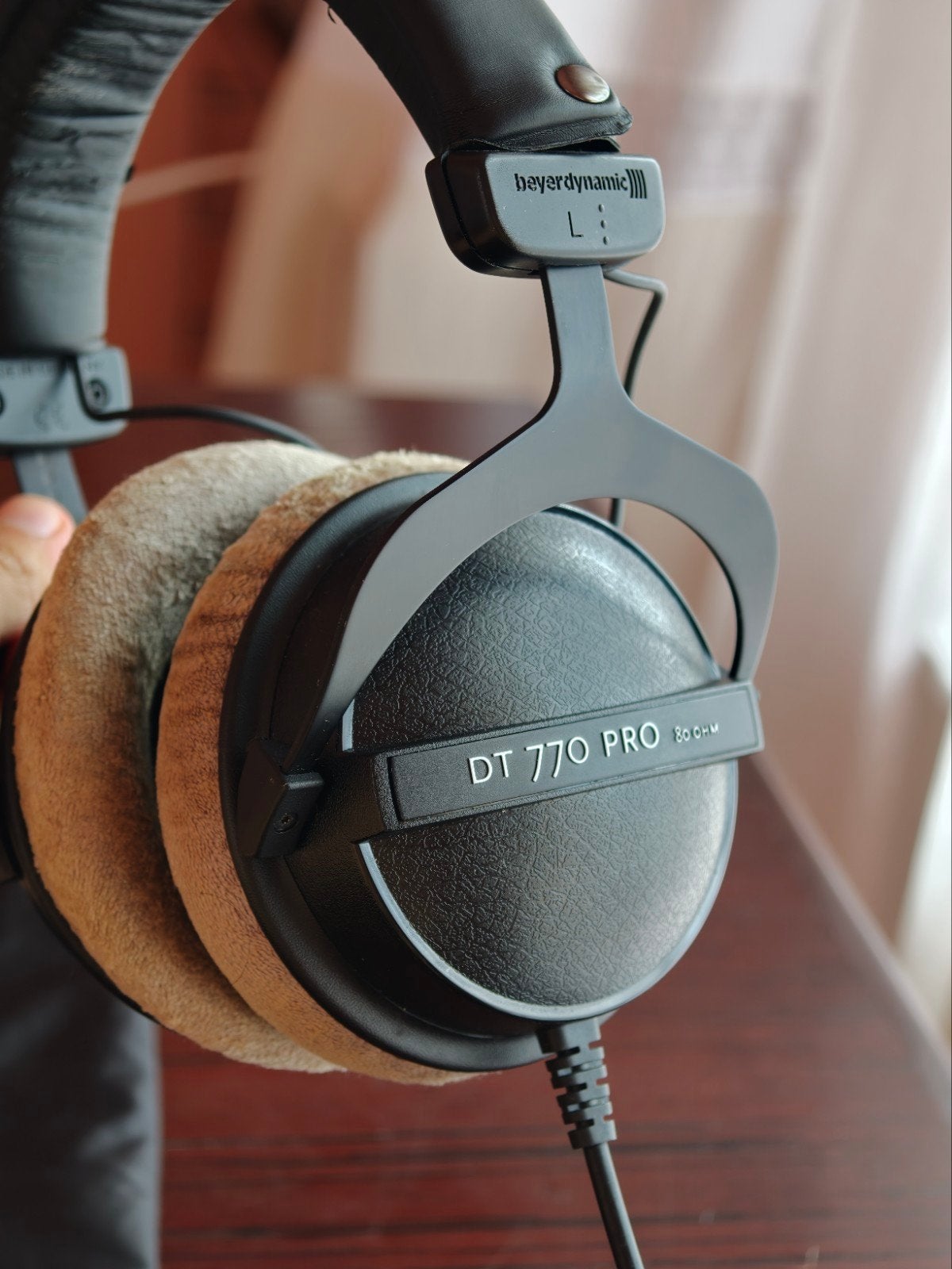 Beyerdynamic DT 770 Pro 80 Ohm koptelefoon + Reistas, Gebruikt, On-ear, Grijs, Handleiding
