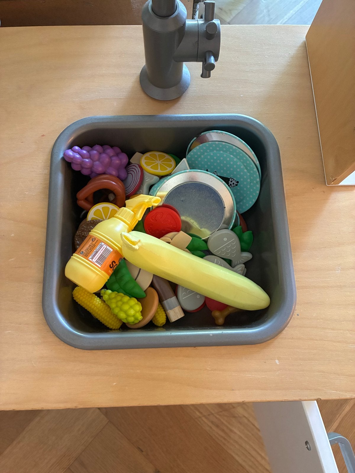 Speelkeuken met accessoires, Kinderen en Baby's, Speelgoed | Speelkeukens, Ophalen, Zo goed als nieuw, Hout, Speelkeuken