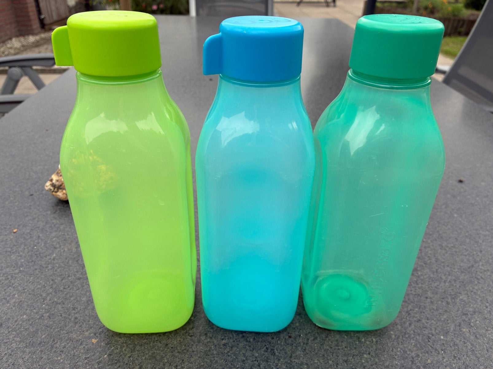 3 Waterflessen Tupperware 1ltr, Huis en Inrichting, Ophalen, Gebruikt, Drinkfles