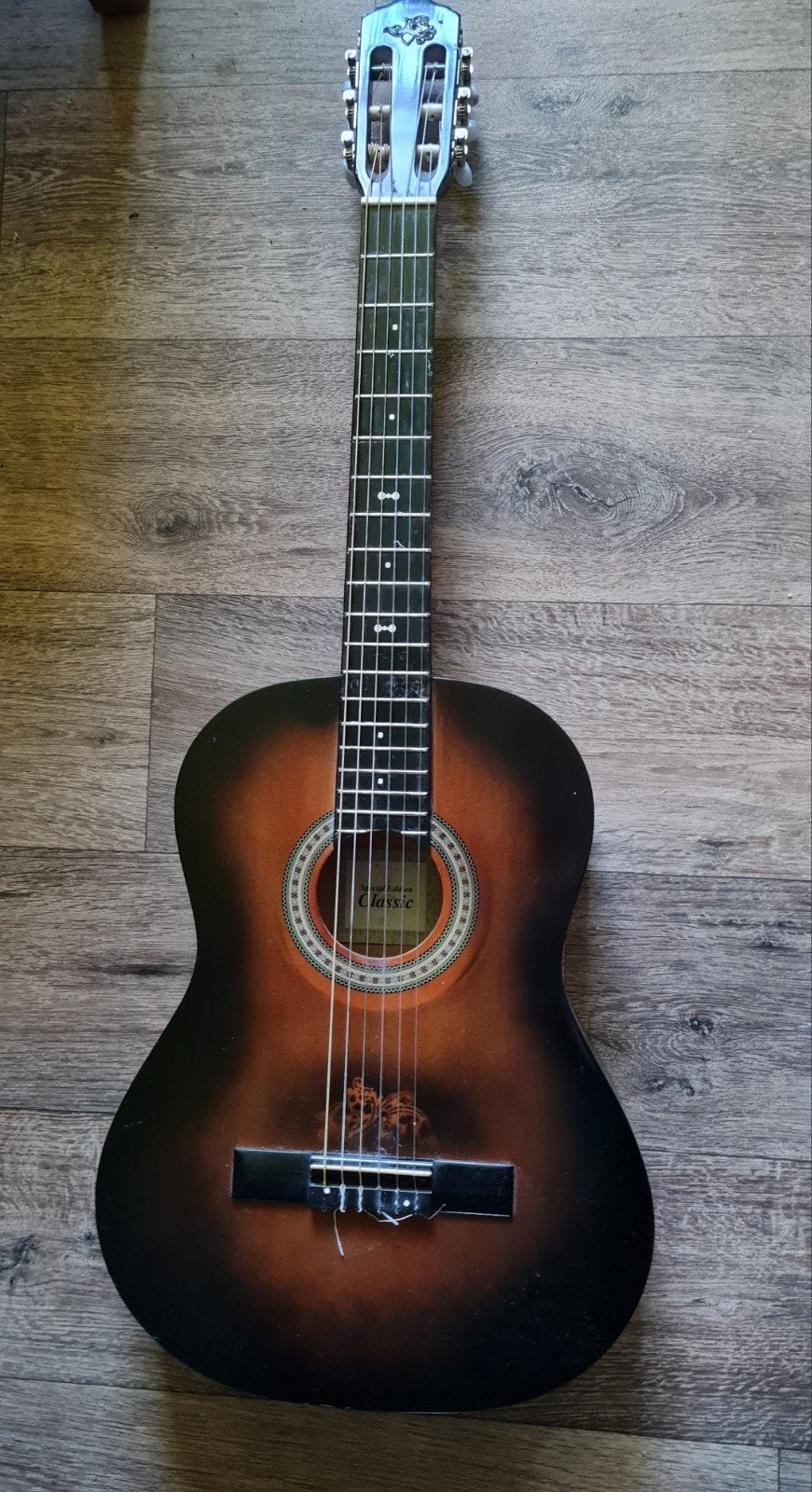 Akoestische gitaar met nylon snaren - Bruin/Zwart, Muziek en Instrumenten, Snaarinstrumenten | Gitaren | Akoestisch, Ophalen, Zo goed als nieuw