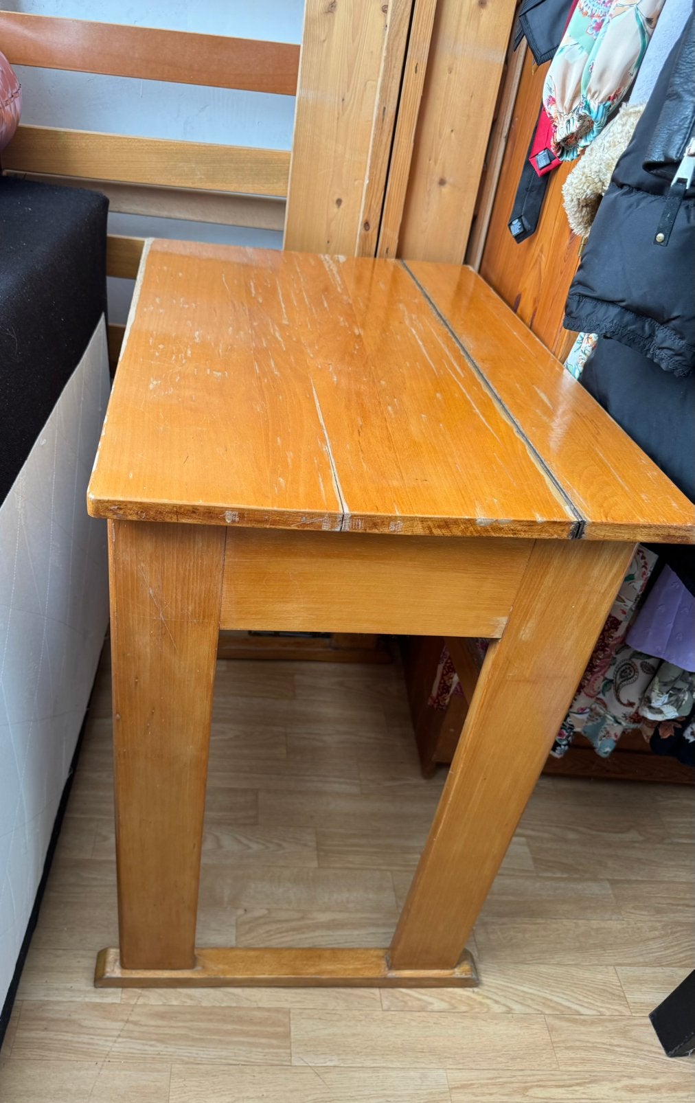 vintage schoolbureau met klepdeksel, Ophalen