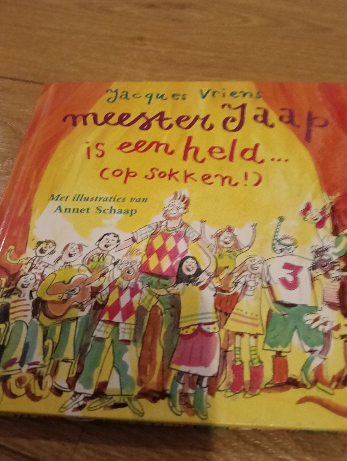 Jacques Vriens - Meester Jaap is een held (op sokken), Ophalen of Verzenden, Zo goed als nieuw, Jacques Vriens