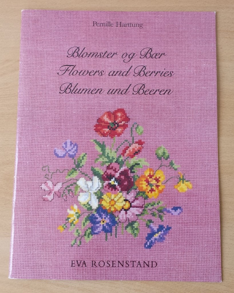 Flowers and Berries Patronen - Pernille Harttung - 1992, Patroon, Gebruikt, Ophalen of Verzenden, Handborduren