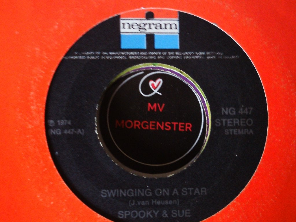 spooky & sue -swinging on a star 29mei, 7 inch, Single, Ophalen of Verzenden, Pop