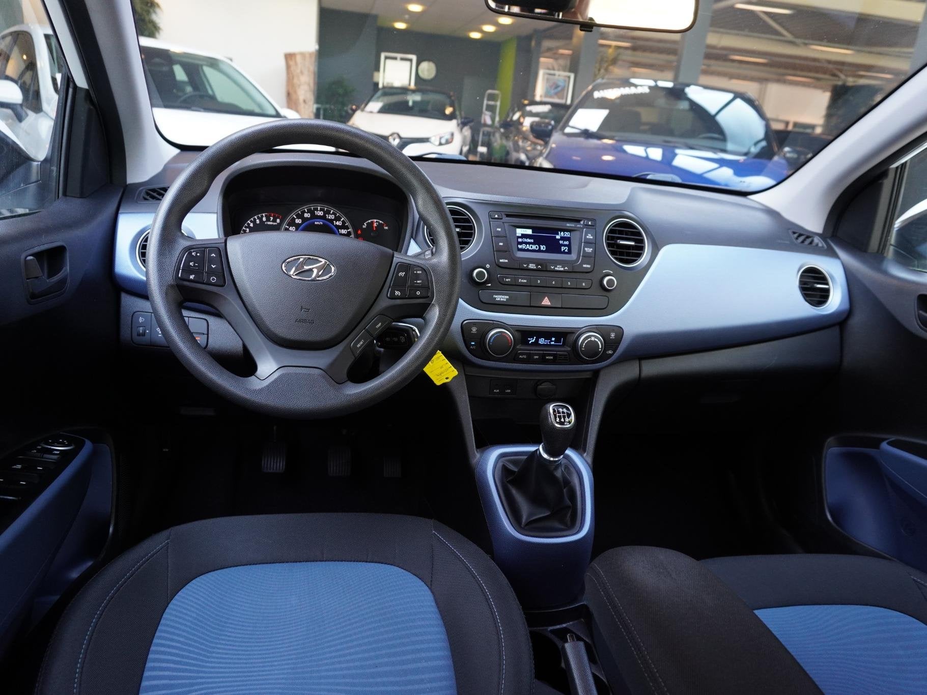 Hyundai i10 65 i-Motion Comfort / AIRCO / CRUISE / RADIO-CD-, Euro 5, Stof, Gebruikt, 4 stoelen