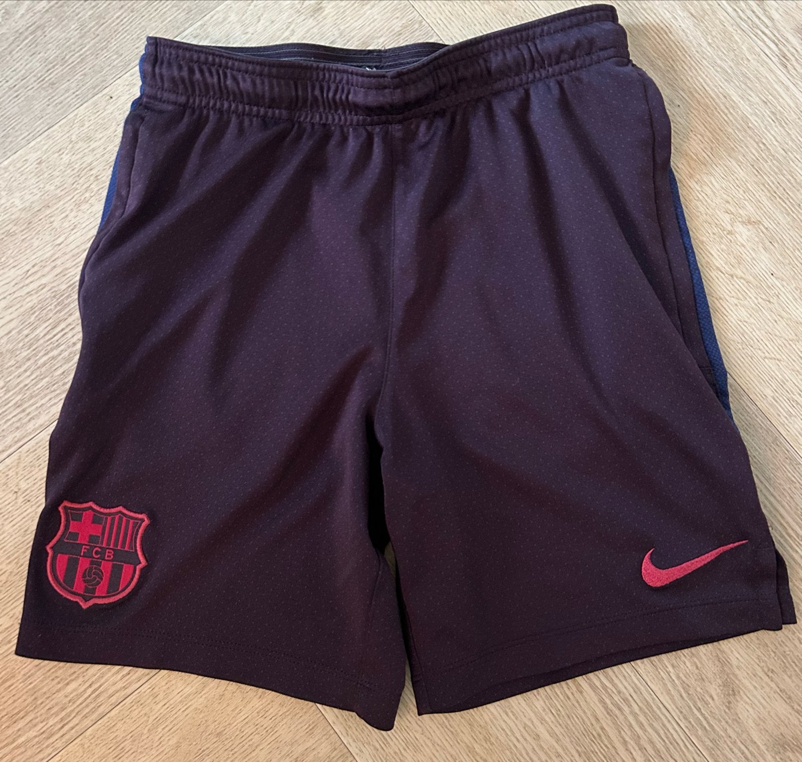 Nike FC Barcelona Broekje Kind - Maat 137-147 (M), Ophalen of Verzenden, Gebruikt, Jongen, Sport- of Zwemkleding