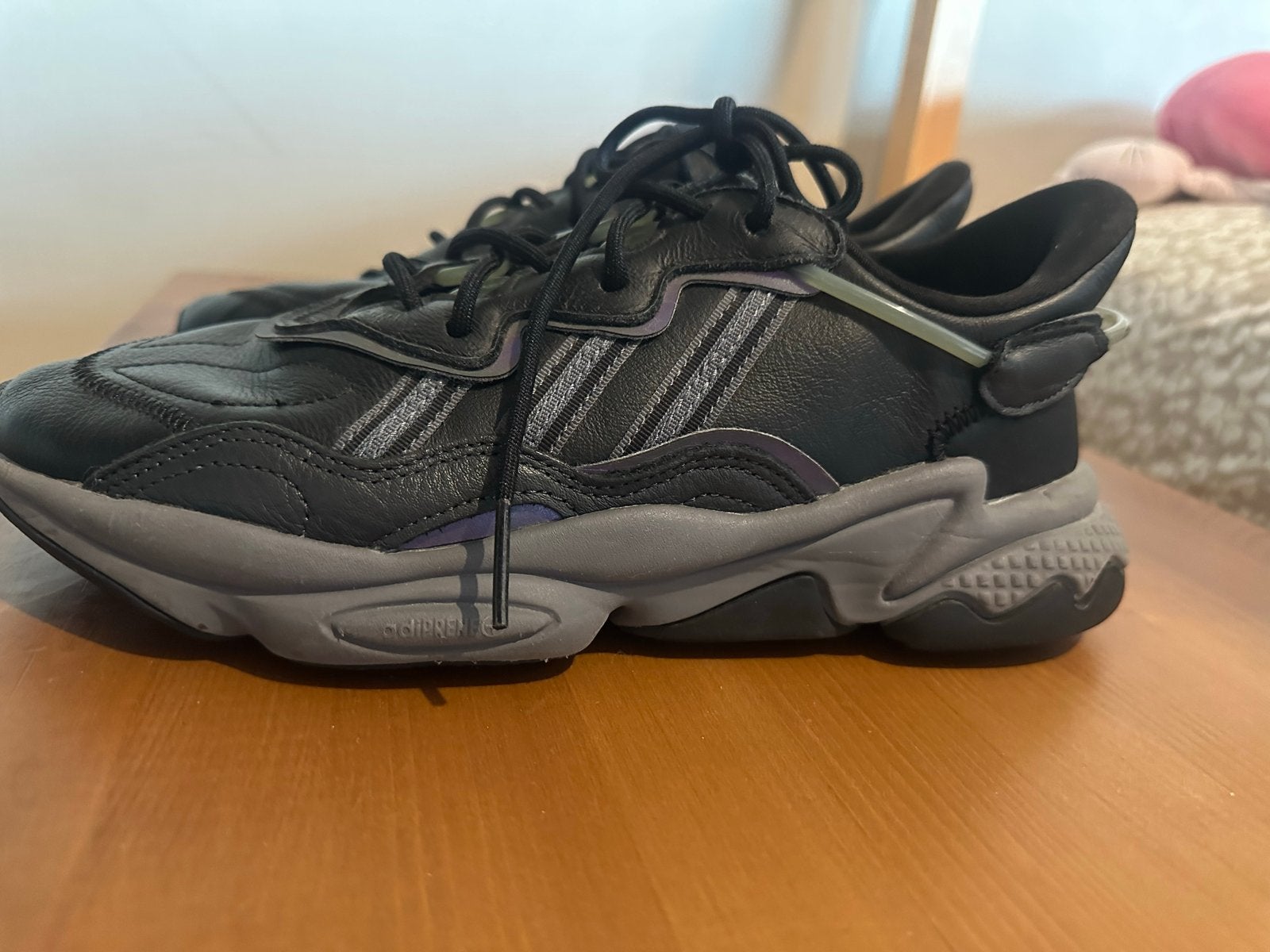 Adidas Ozweego sneakers zwart - Maat 40 2/3, Zwart, Ophalen of Verzenden, Sneakers of Gympen, Zo goed als nieuw