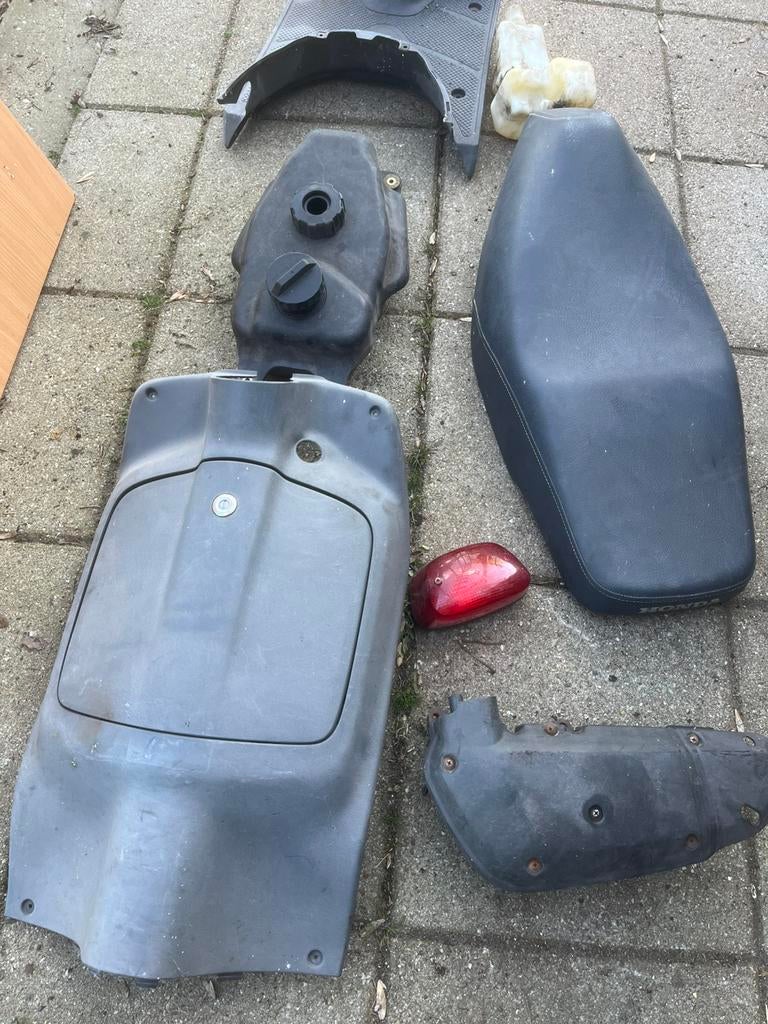 Honda scoopy onderdelen, Fietsen en Brommers, Brommeronderdelen | Scooters, Ophalen of Verzenden