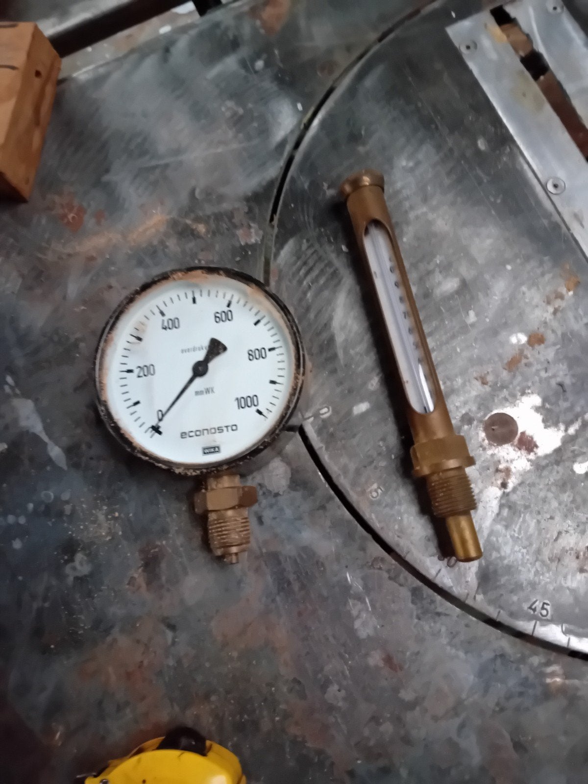 Manometer en thermometer - Econosto WIKA, Ophalen of Verzenden, Gebruikt