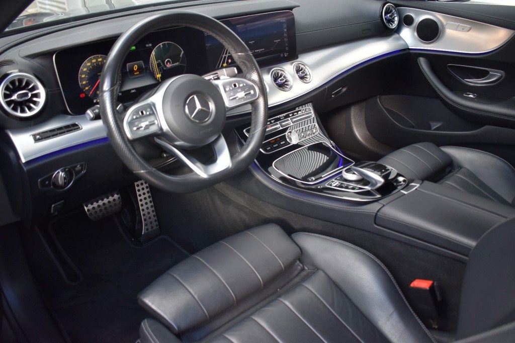Mercedes-benz E-KLASSE COUPE 200 PREMIUM AMG STYLING / P.DAK, Auto's, Achterwielaandrijving, Euro 6, 4 cilinders, 4 stoelen