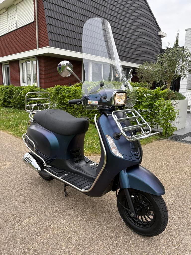 Btc riva Snorscooter  Kameleon Full optie Eyes catcher!!, Ophalen of Verzenden, Zo goed als nieuw, Benzine, Overige merken