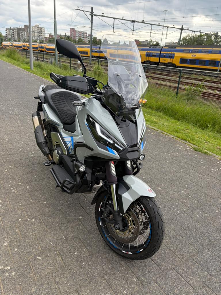 Honda X ADV 750cc nardo grey blue edition, Motoren, Motoren | Honda, 750 cc, 2 cilinders, Super Sport, Particulier