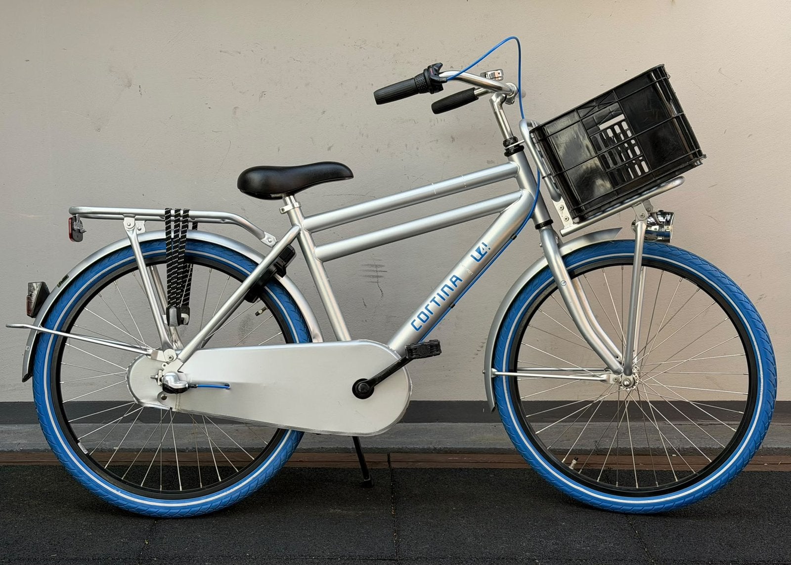 Cortina U4 24 inch, jongensfiets, 3 versnellingen Z.G.A.N., Ophalen, Terugtraprem, 24 inch, Versnellingen
