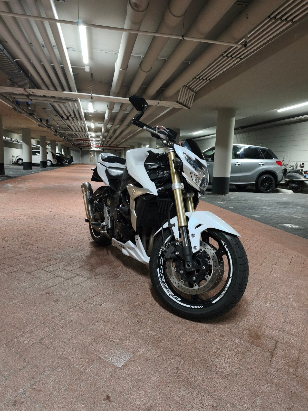 Suzuki GSR 750 - 2014 - Naked Bike 35.174 km, Particulier, Naked bike