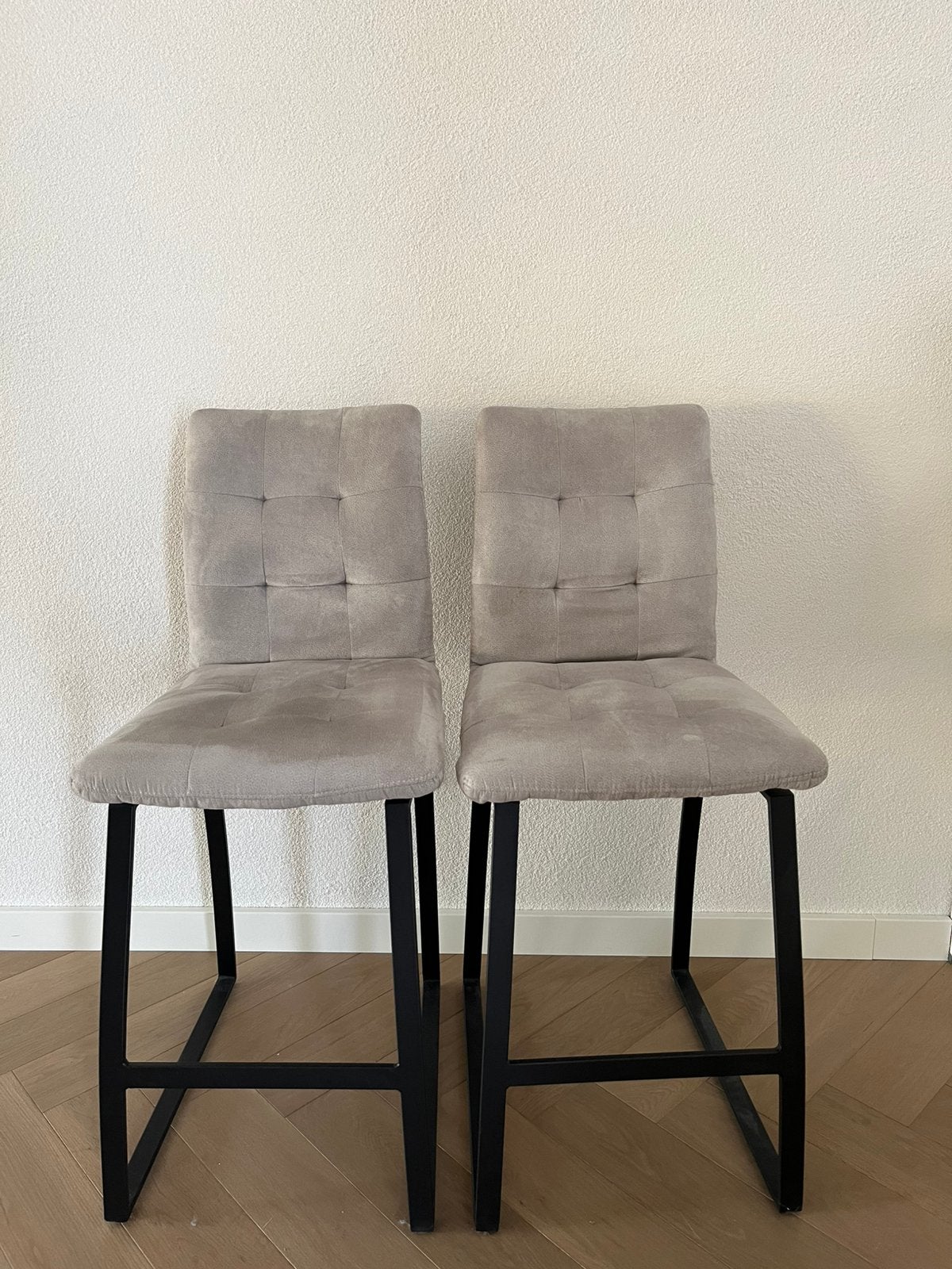 Barkruk grijs set 2 stuks, Huis en Inrichting, 2 krukken, Ophalen, Zo goed als nieuw, 60 tot 90 cm