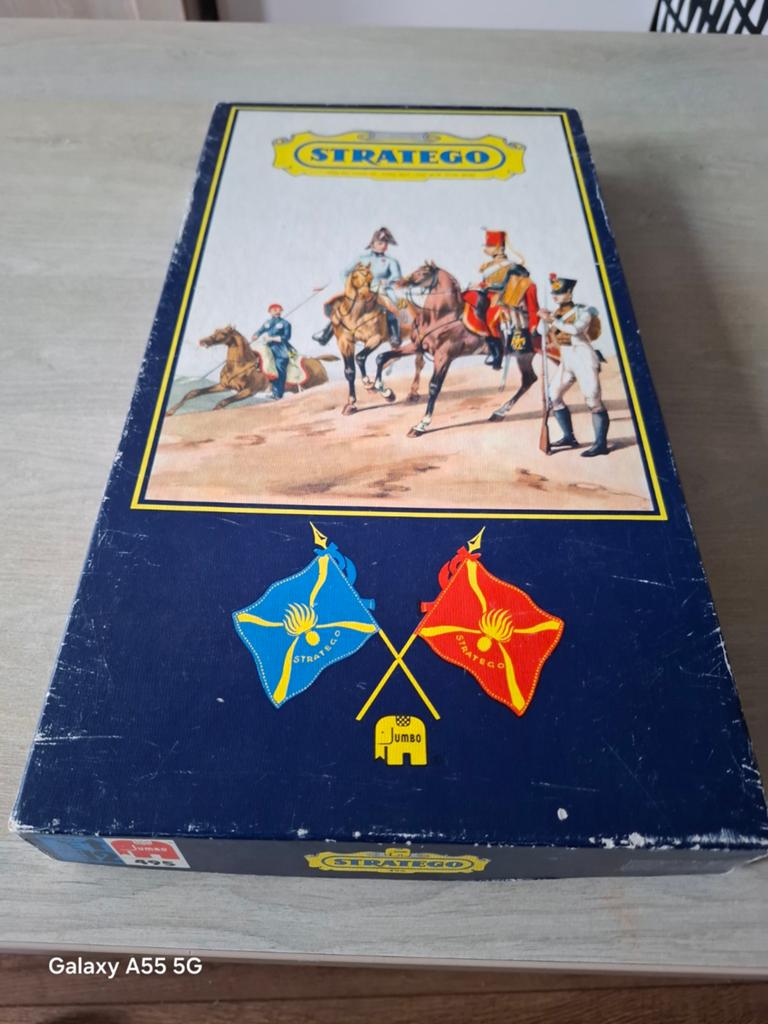 Stratego bordspel - Klassieke editie van Jumbo, Een of twee spelers, Ophalen of Verzenden, Westzijde 172, 1506 EK Zaandam, Nederland