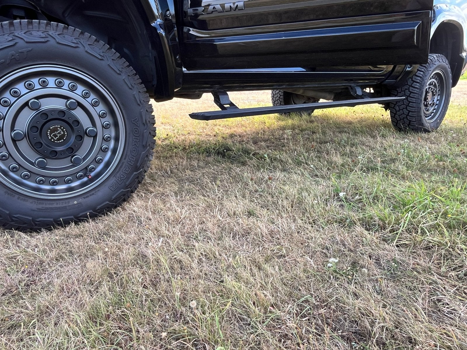 Foto 13 van Dodge RAM 1500 Laramie Night 2019 BDS Lift & Fox Overland