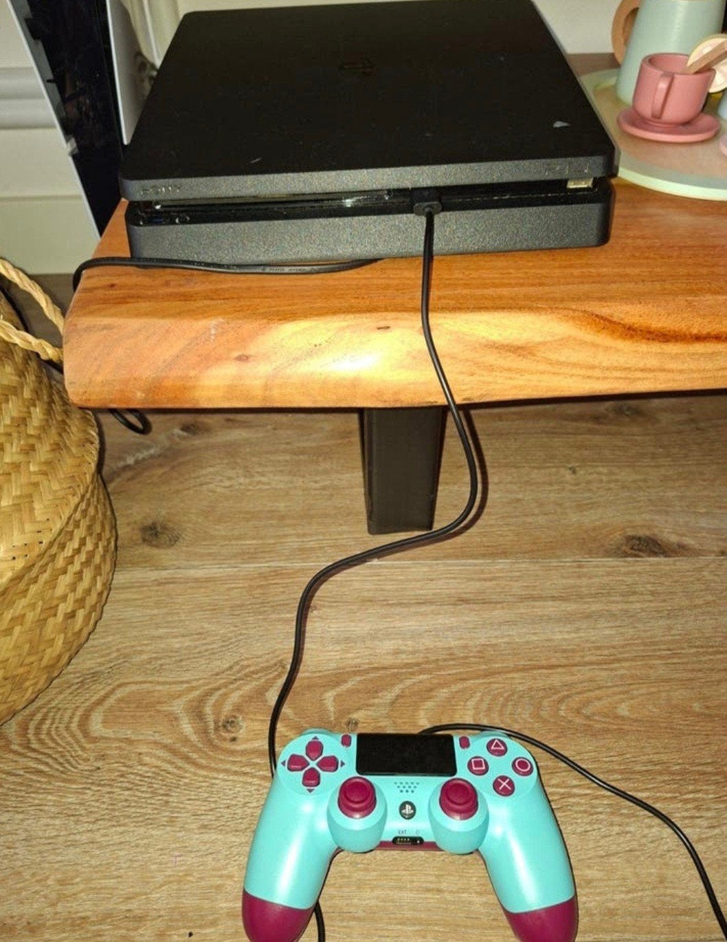 PlayStation 4 Slim met controller, Spelcomputers en Games, Spelcomputers | Sony PlayStation 4, Gebruikt, Ophalen of Verzenden