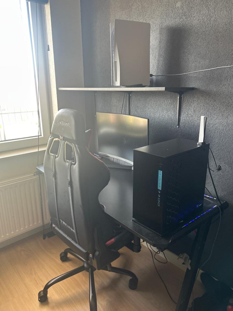 Gaming bureau en stoel, Huis en Inrichting, Overige stijlen, Zwart, Ophalen of Verzenden, Zo goed als nieuw
