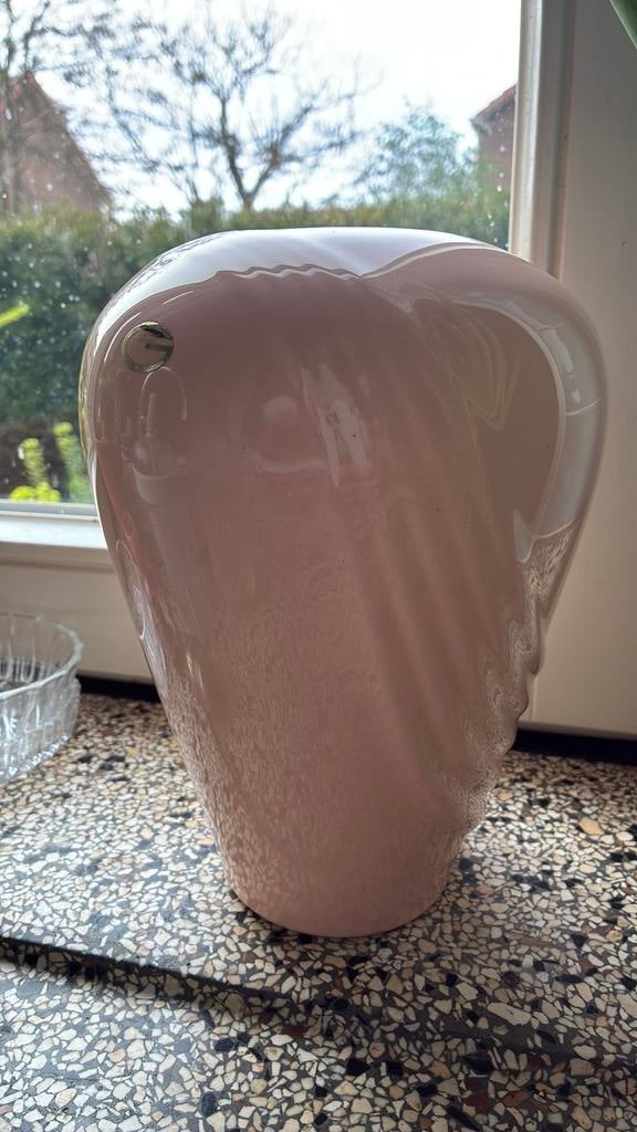 Vaas, zalm kleur, bieden. Alleen ophalen, Ophalen, Overige kleuren, Minder dan 50 cm, Glas