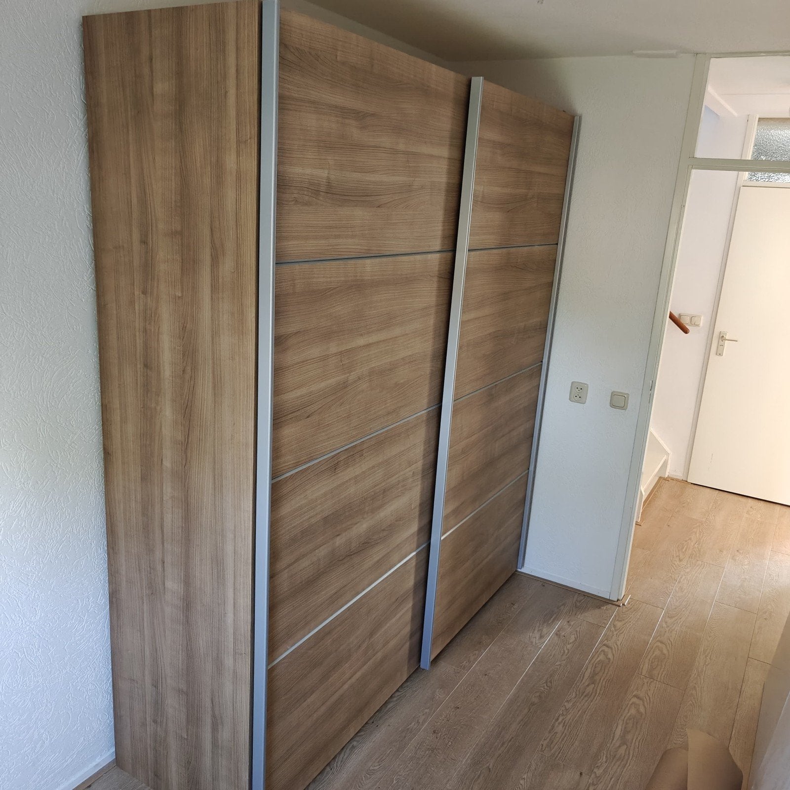 Kledingkast met schuifdeuren, Ophalen, Met plank(en), Gebruikt, 100 tot 150 cm