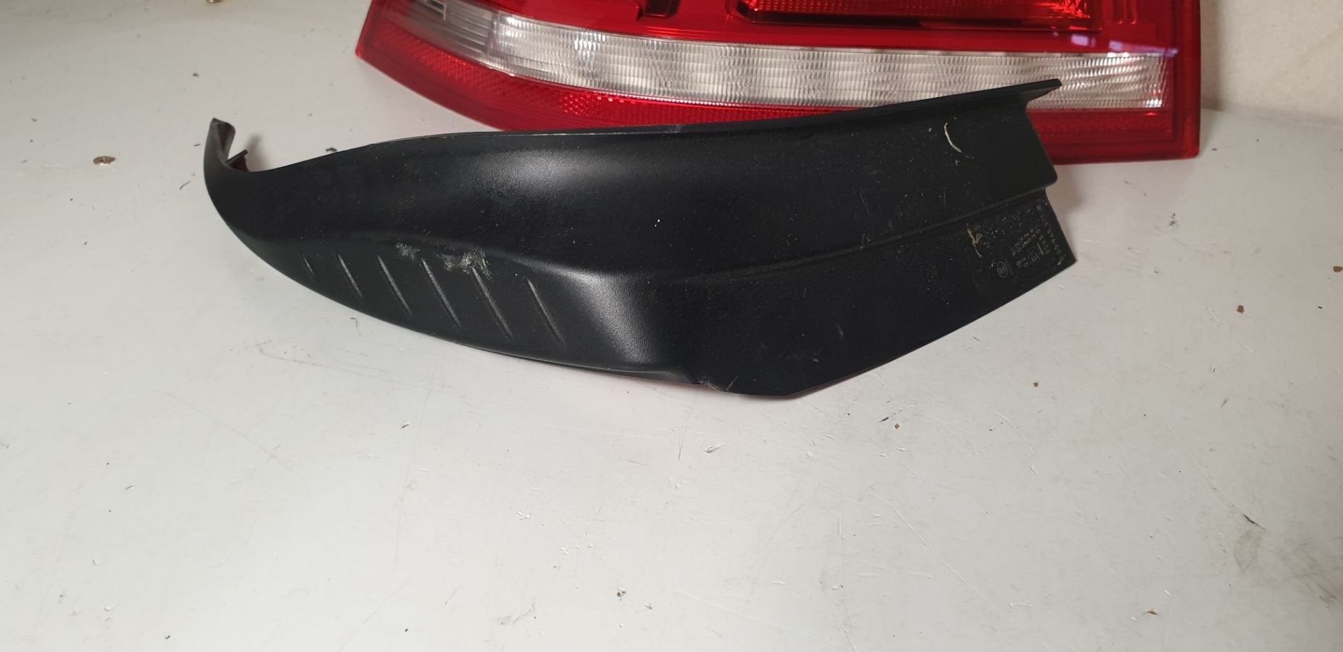 Achterlicht VW Eos facelift 1q0945095 links buiten bestuurde, Gebruikt, Volkswagen, Volkswagen AG, Berliner Ring 2
38440  Wolfsburg, DE