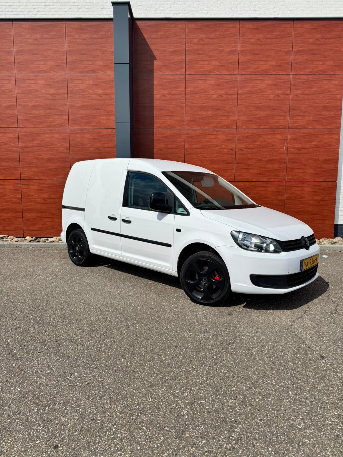 Volkswagen Caddy 1.6 D 2013 motor als nieuw, zeer veel verv!, Auto's, Bestelauto's, Voorwielaandrijving, Euro 5, 74 pk, Zwart