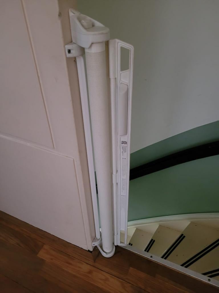 Kiddy Guard oprolbaar traphekje, Ophalen, Overige materialen, Gebruikt, Oprolhekje