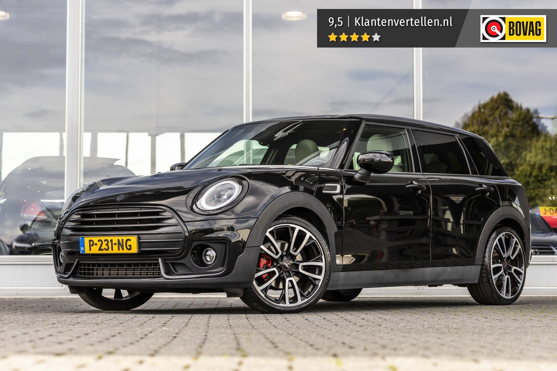 MINI Clubman 1.5 Cooper John Cooper Works | Pano | 19" | Cam, 136 pk, Gebruikt, Zwart, 19 km/l