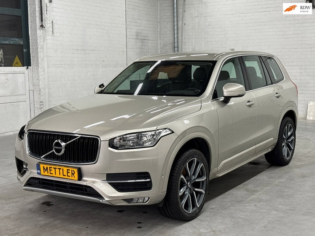 Volvo XC90 2.0 D5 AWD MOMENTUM Carplay|Trekhaak, Auto's, Volvo, Gebruikt, Euro 6, 4 cilinders, 1969 cc