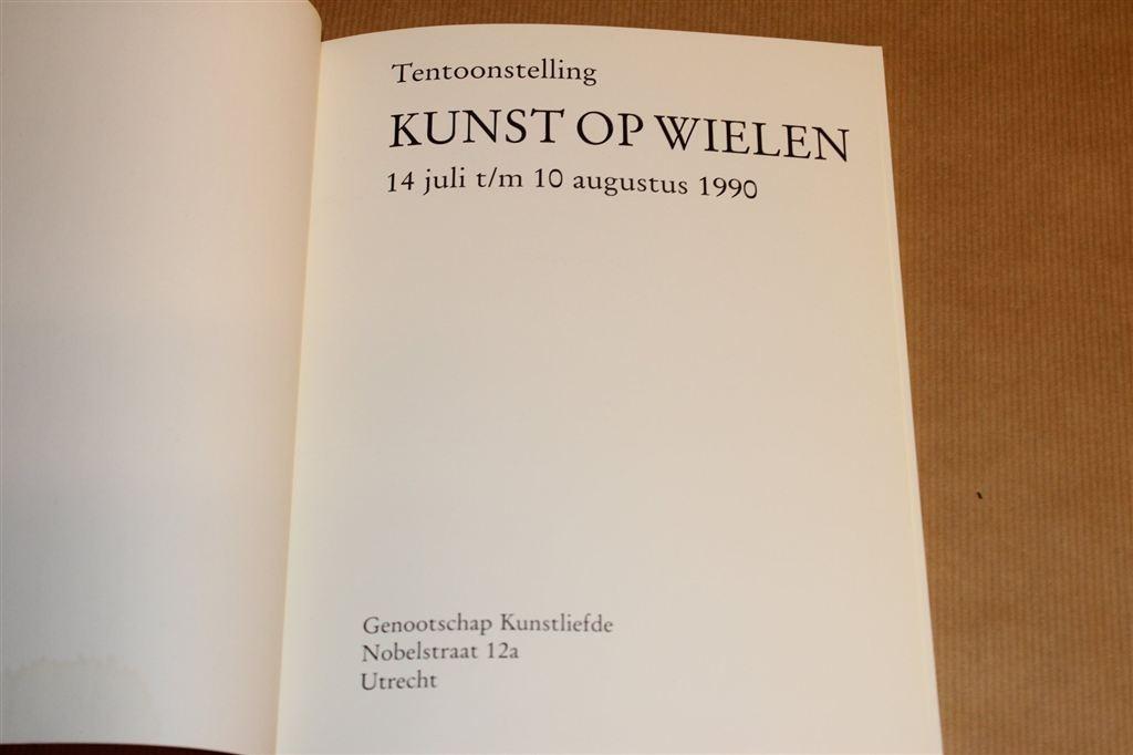 Kunst op Wielen — Catalogus [1990], Ophalen of Verzenden, Gelezen