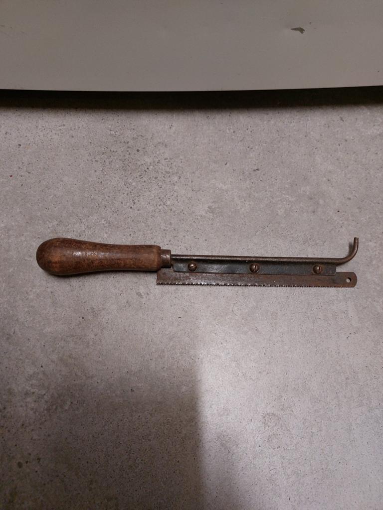 Zaagje schoenmaker leerbewerker ?, Antiek en Kunst, Antiek | Gereedschap en Instrumenten, Ophalen of Verzenden