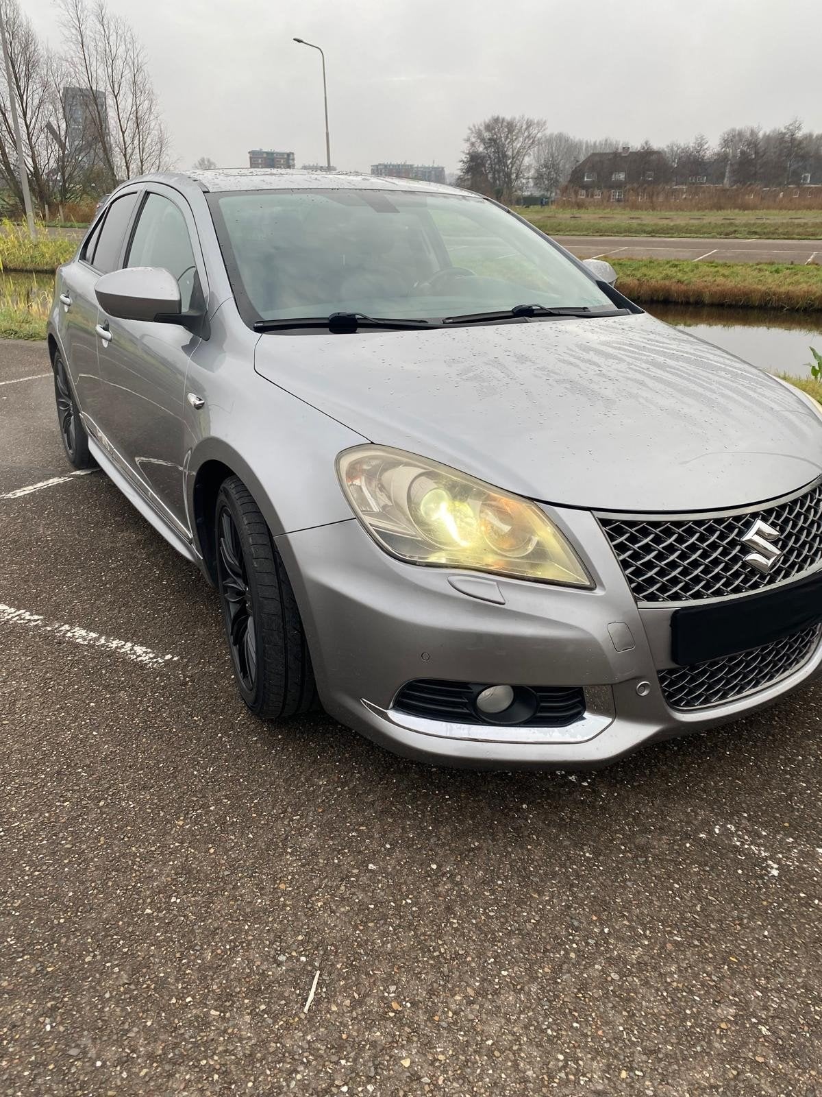 Suzuki Kizashi 2.4 Sport | 86xxxkm 178pk, Auto's, Automaat, Zwart, 4 cilinders, 1505 kg